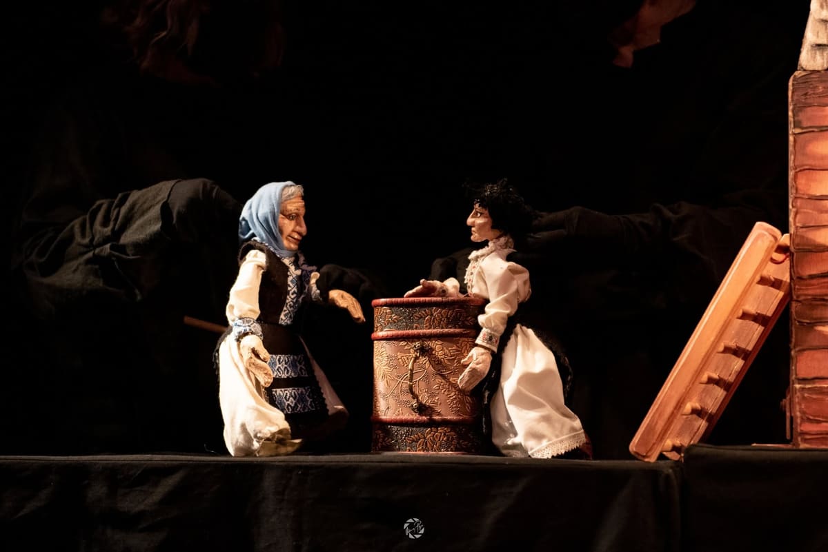 Fata babei și fata moșneagului – Teatru pentru familie +2 ani